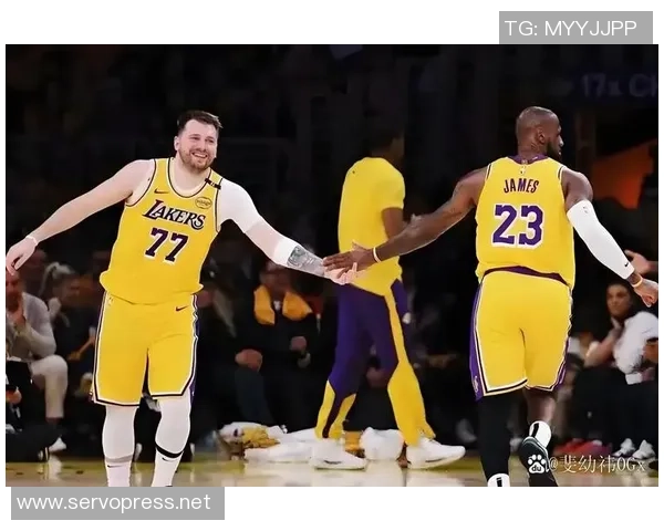 湖人对决爵士全场精彩回顾与赛后分析尽在此处